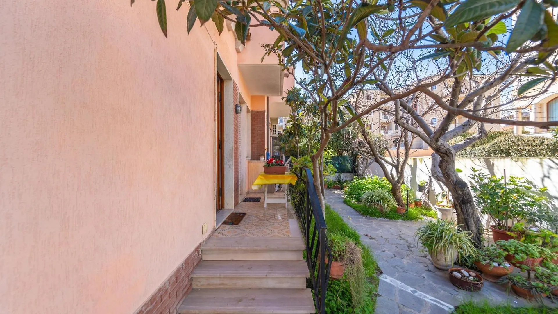 Brorent-Emilia Room 1 Olbia Guest house