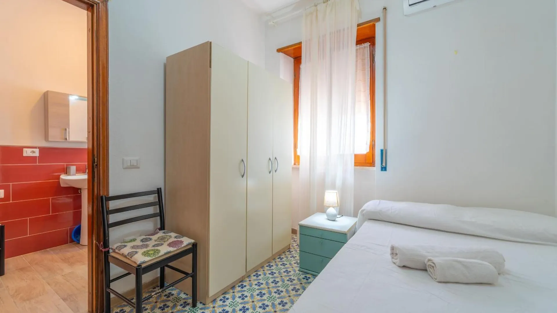 Brorent-Emilia Room 1 Olbia Guest house